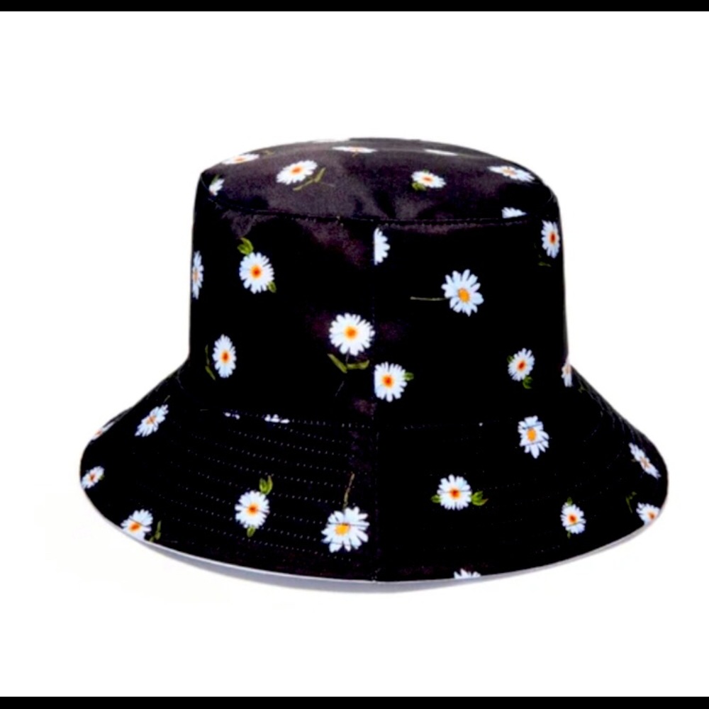 New Alice + Olivia hat